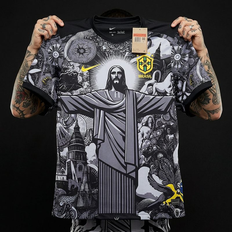 Camisa Brasil · 24/25 - Edição Especial Cristo Redentor